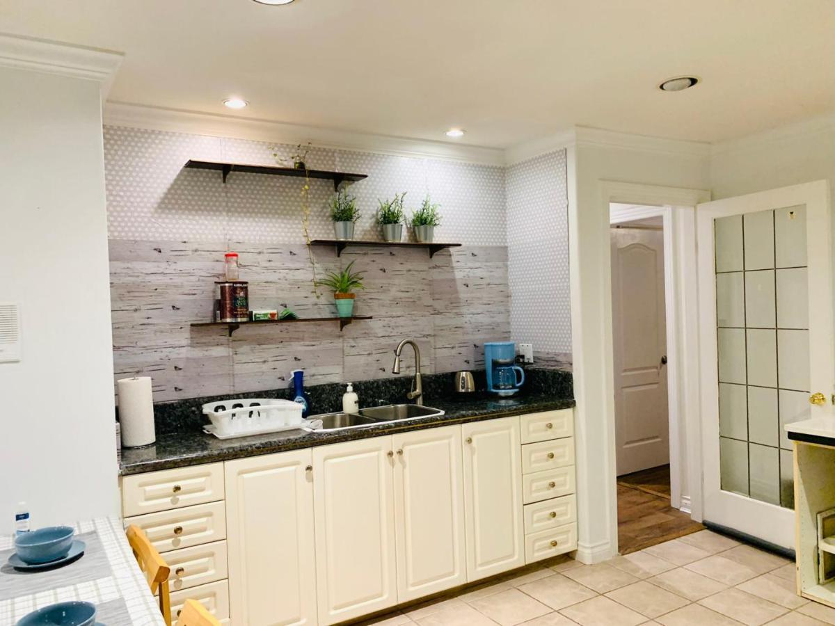 Apartment Mary's Cozy Near Yvr Ubc Downtown *
